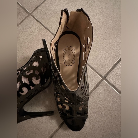 N.Y.L.A booties (new) - Picture 9 of 13